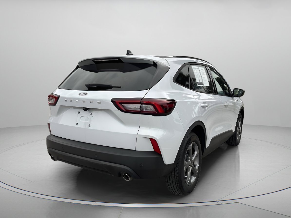 Certified 2025 Ford Escape ST-Line w/ Tech Pack #1 image 3