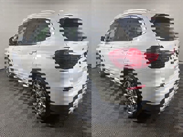 Used 2018 BMW X3 xDrive30i image 3