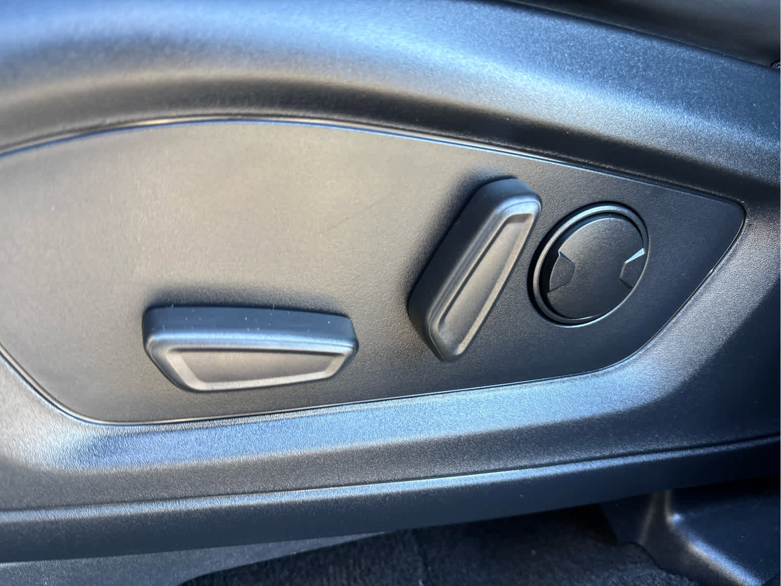 Certified 2025 Ford Explorer ST-Line image 15