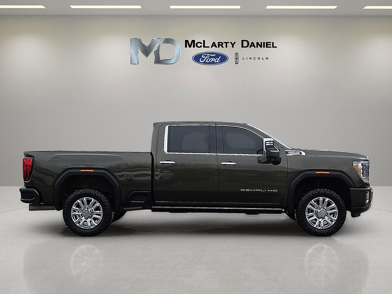 Used 2022 GMC Sierra 3500 Denali w/ Denali Ultimate Package image 6