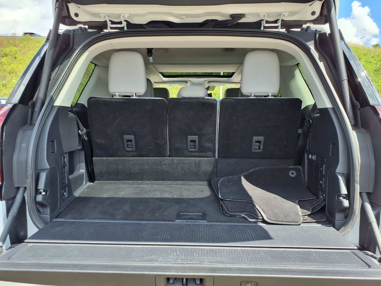 Certified 2025 Ford Expedition Active AWD/4WD image 12