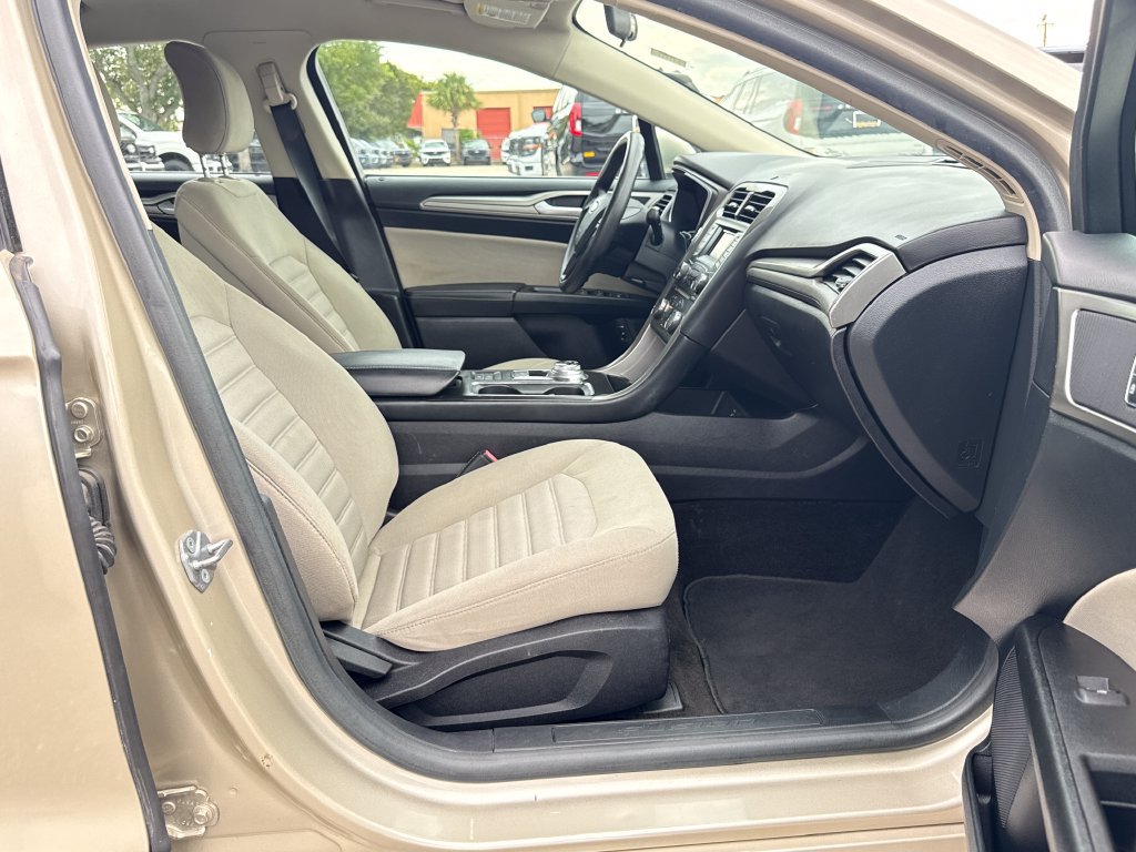 Certified 2018 Ford Fusion S FWD image 21