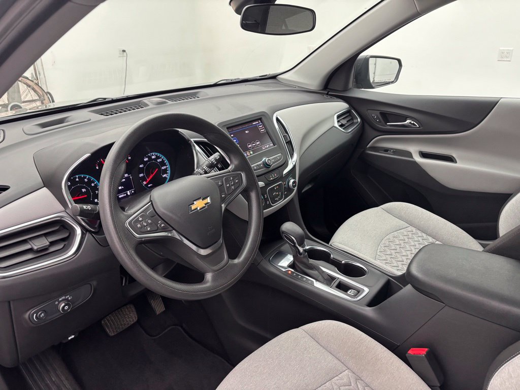 Used 2024 Chevrolet Equinox LS FWD image 17