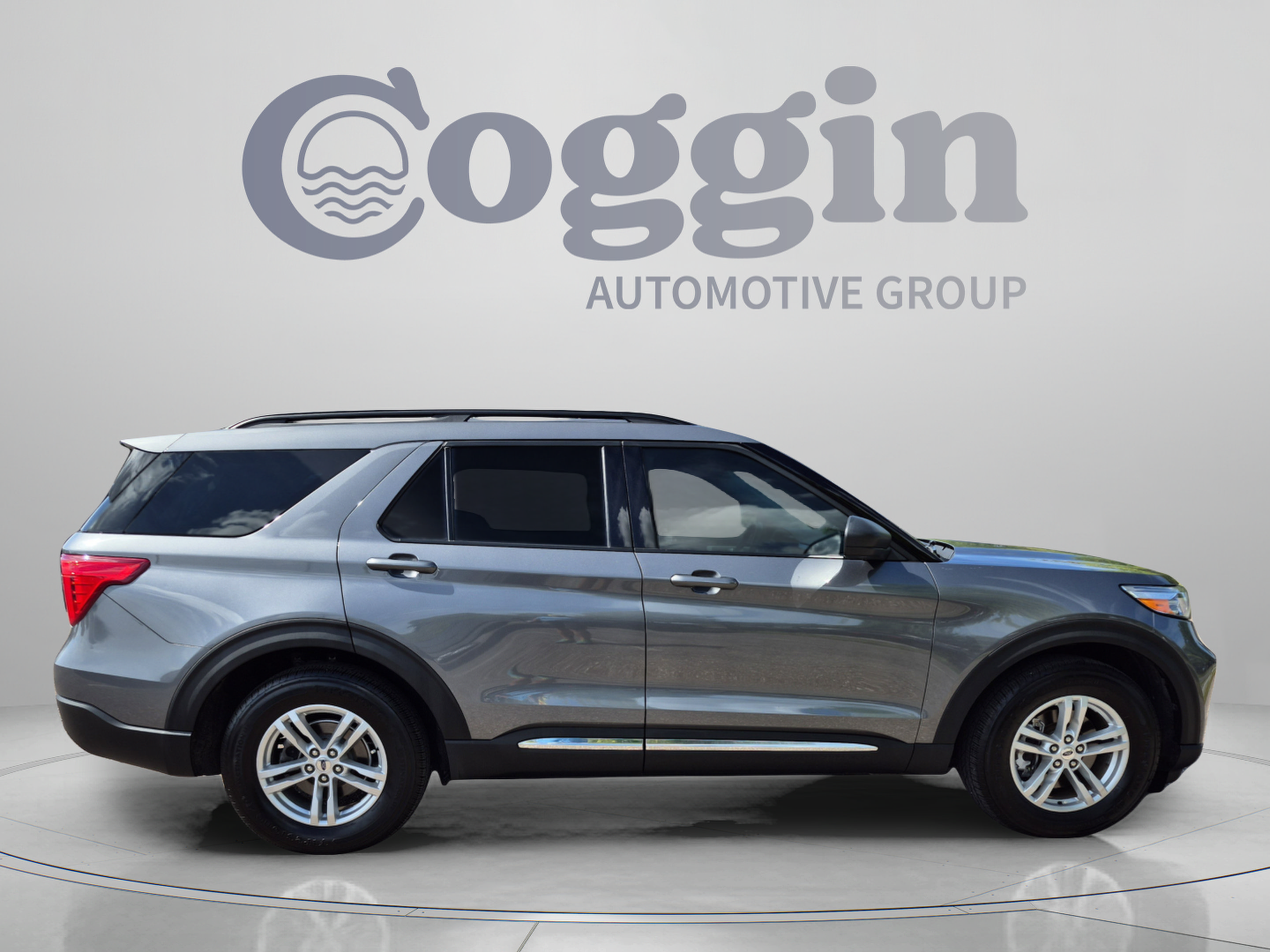 Certified 2022 Ford Explorer XLT RWD image 6