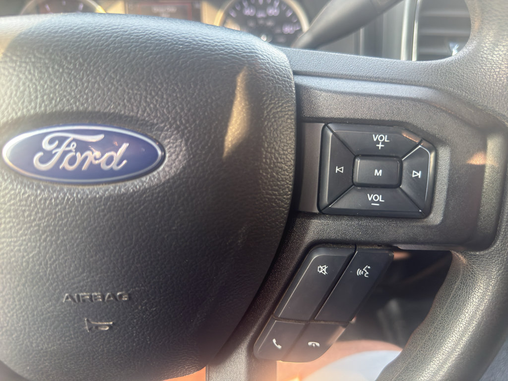 Certified 2022 Ford F250 XLT w/ XLT Premium Package AWD/4WD image 18