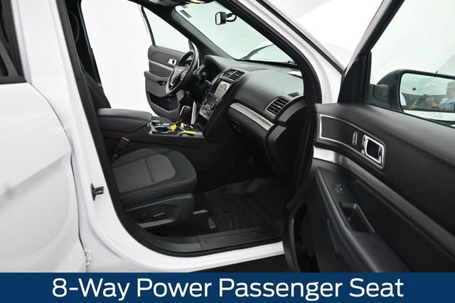 Certified 2019 Ford Explorer XLT w/ Equipment Group 201A AWD/4WD image 14