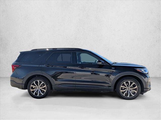 Certified 2025 Ford Explorer ST-Line RWD image 4