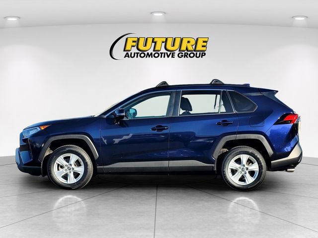 Used 2020 Toyota RAV4 XLE w/ All Weather Liner Package FWD image 6