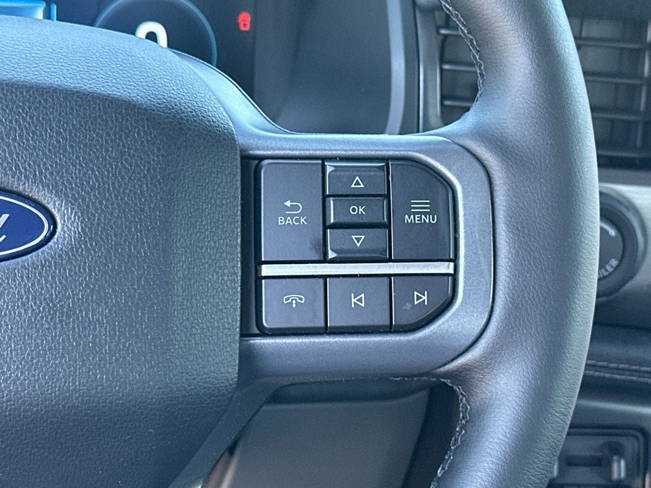 Certified 2025 Ford F150 Lightning Flash AWD/4WD image 28