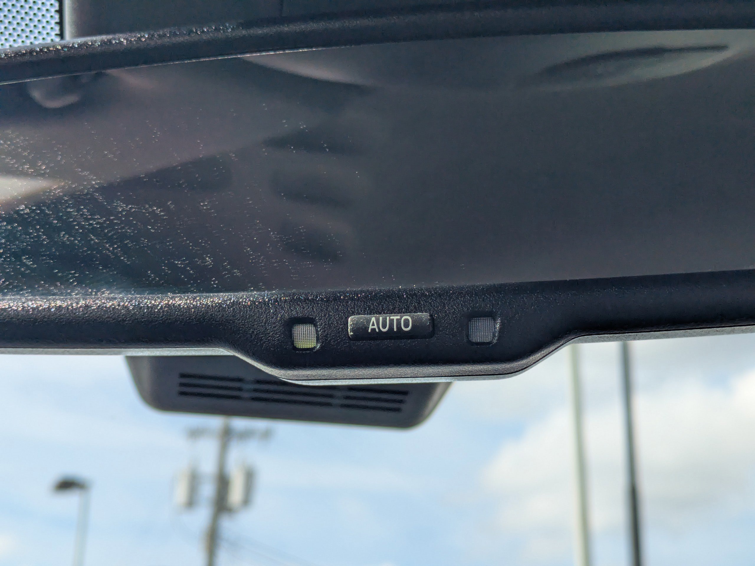 Used 2019 Toyota C-HR LE image 27