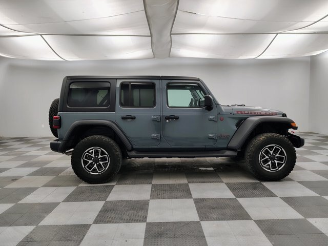 Used 2024 Jeep Wrangler Unlimited Rubicon AWD/4WD image 11