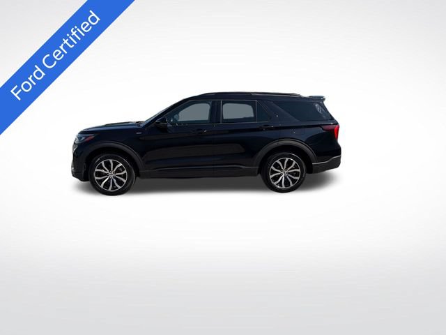 Certified 2025 Ford Explorer ST-Line AWD/4WD image 2