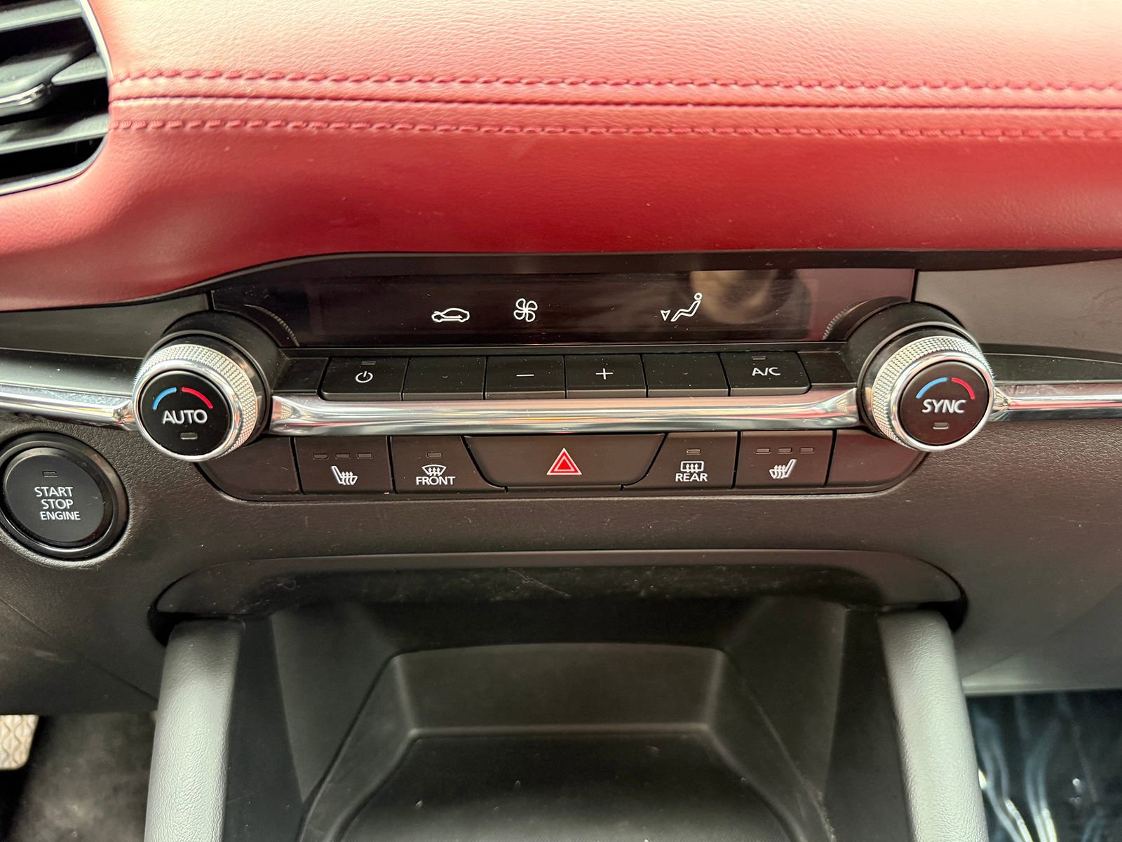 Used 2022 MAZDA MAZDA3 s image 23