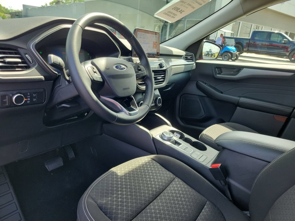 Certified 2024 Ford Escape Active FWD image 21