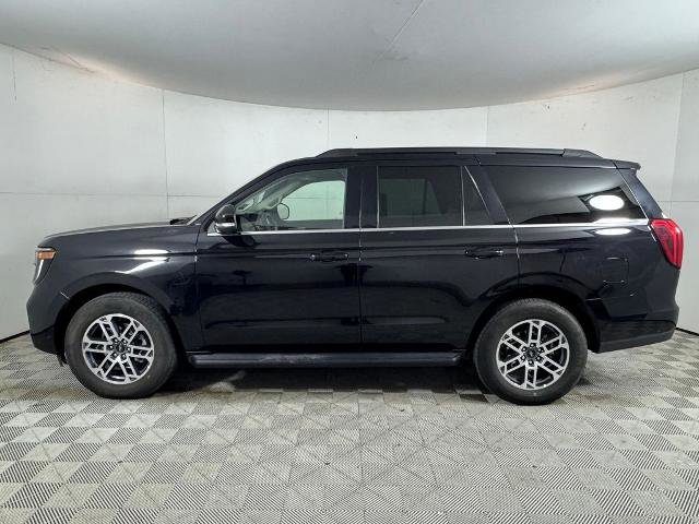 Certified 2025 Ford Expedition Active image 2