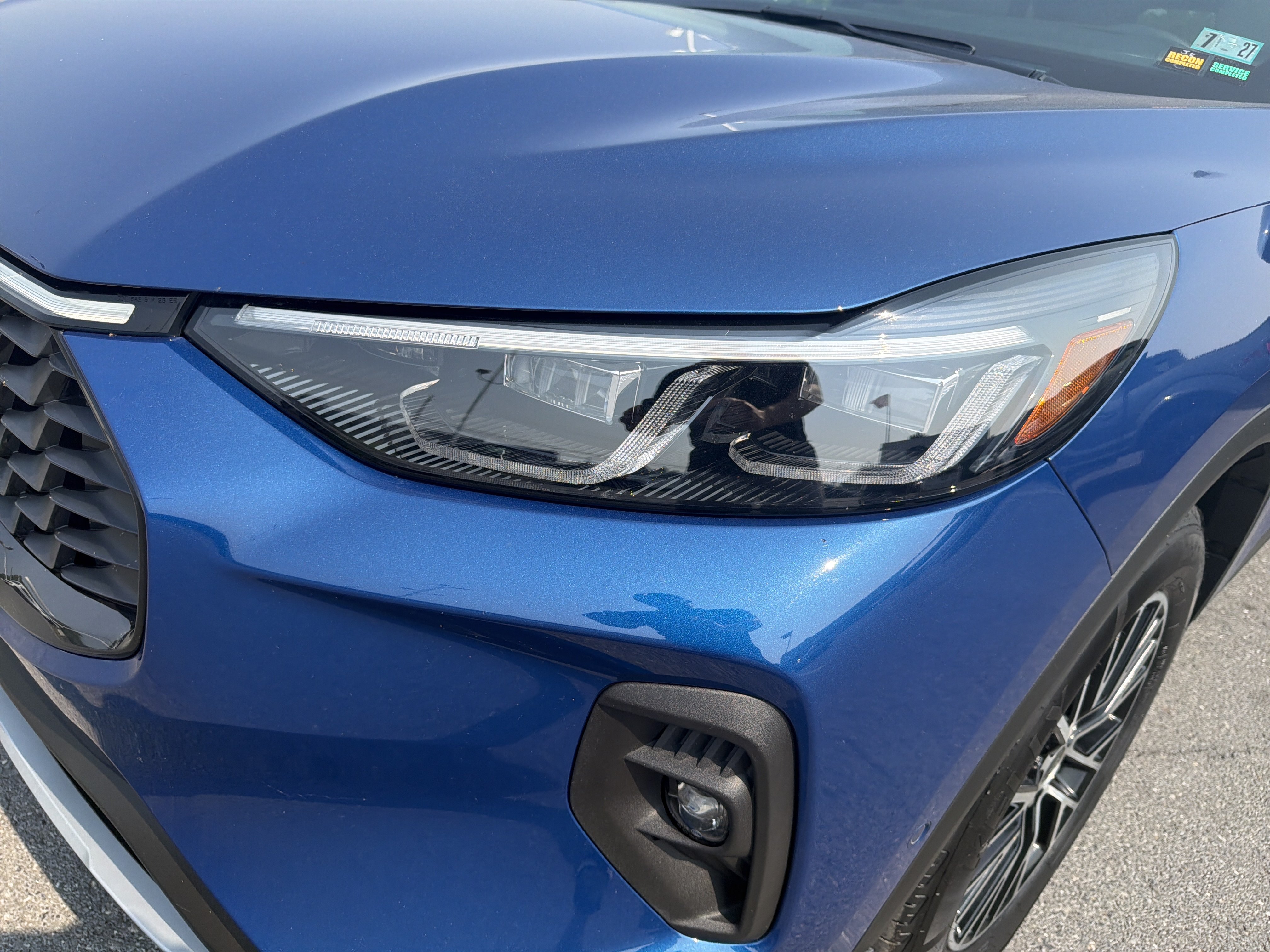 Certified 2023 Ford Escape SE w/ PHEV Premium Package FWD image 10