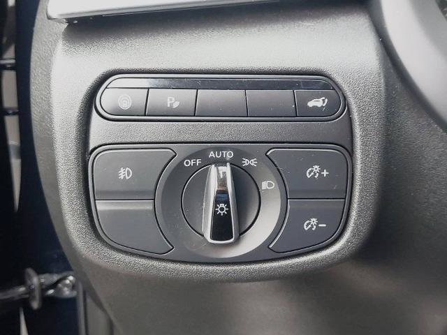 Used 2019 INFINITI QX50 Essential w/ Premium Heat Package AWD/4WD image 16