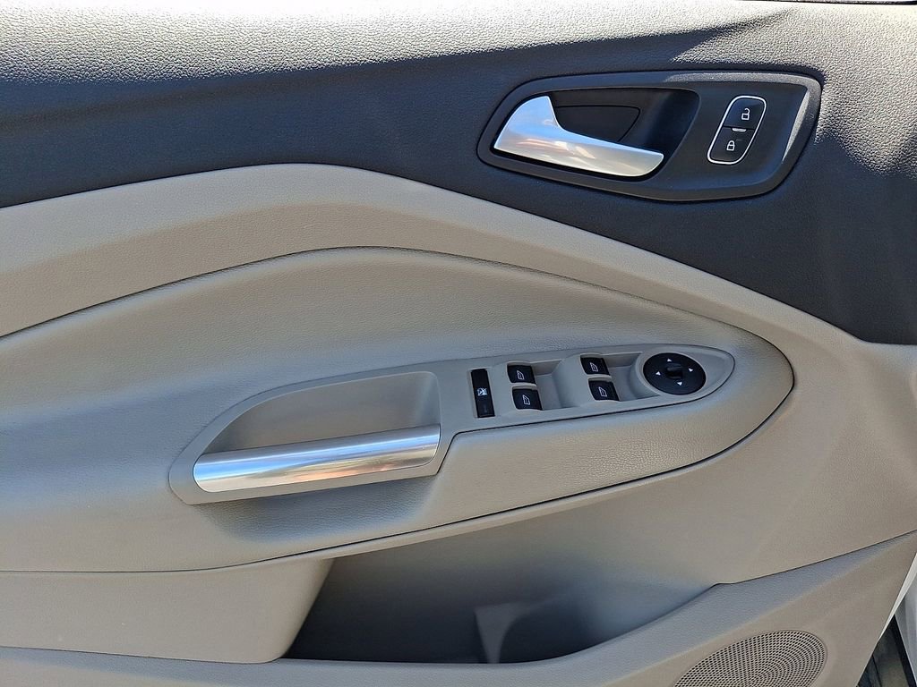 Certified 2017 Ford Escape SE FWD image 12