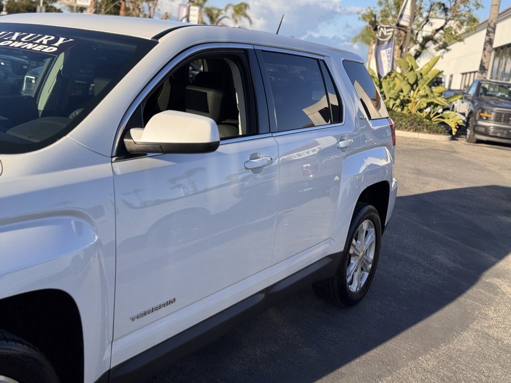 Used 2017 GMC Terrain SLE image 9