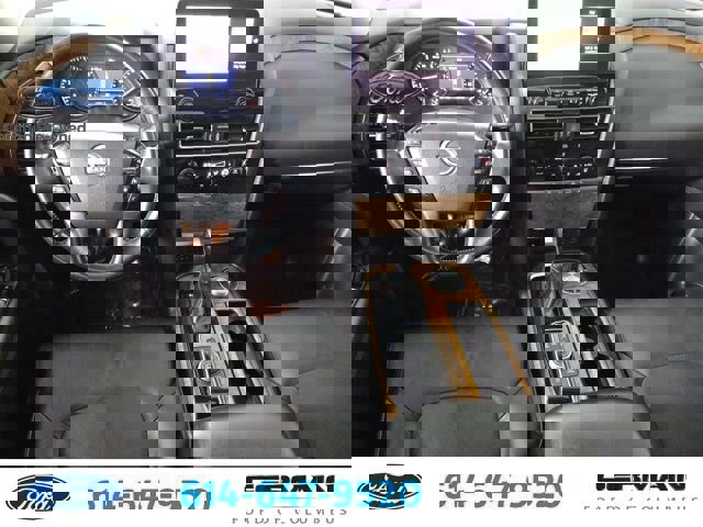 Used 2021 Nissan Armada SL w/ Captain's Chairs Package image 17