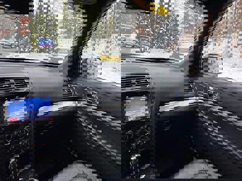 Certified 2018 Ford Explorer XLT w/ Equipment Group 202A image 22