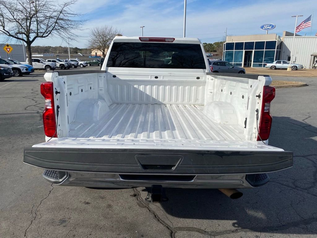 Used 2025 Chevrolet Silverado 2500 LT w/ Convenience Package image 9