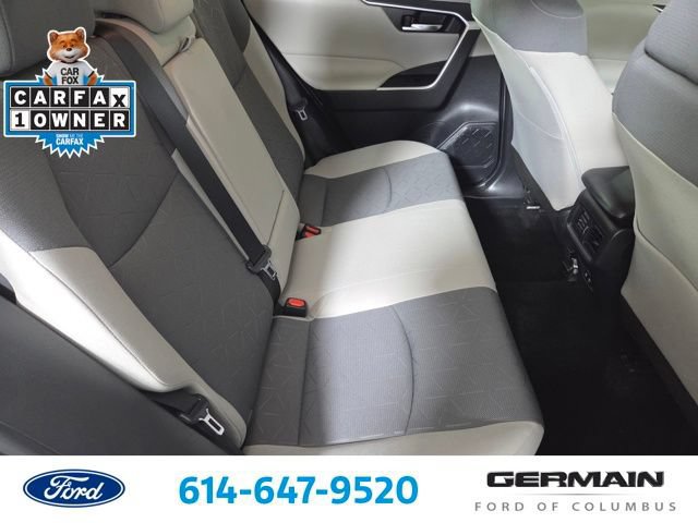 Used 2021 Toyota RAV4 XLE AWD/4WD image 23
