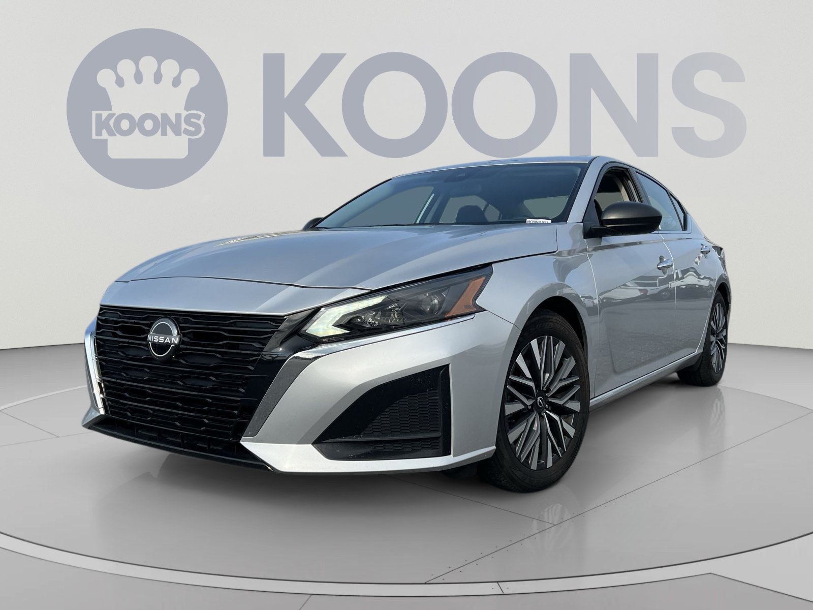Used 2024 Nissan Altima 2.5 SV