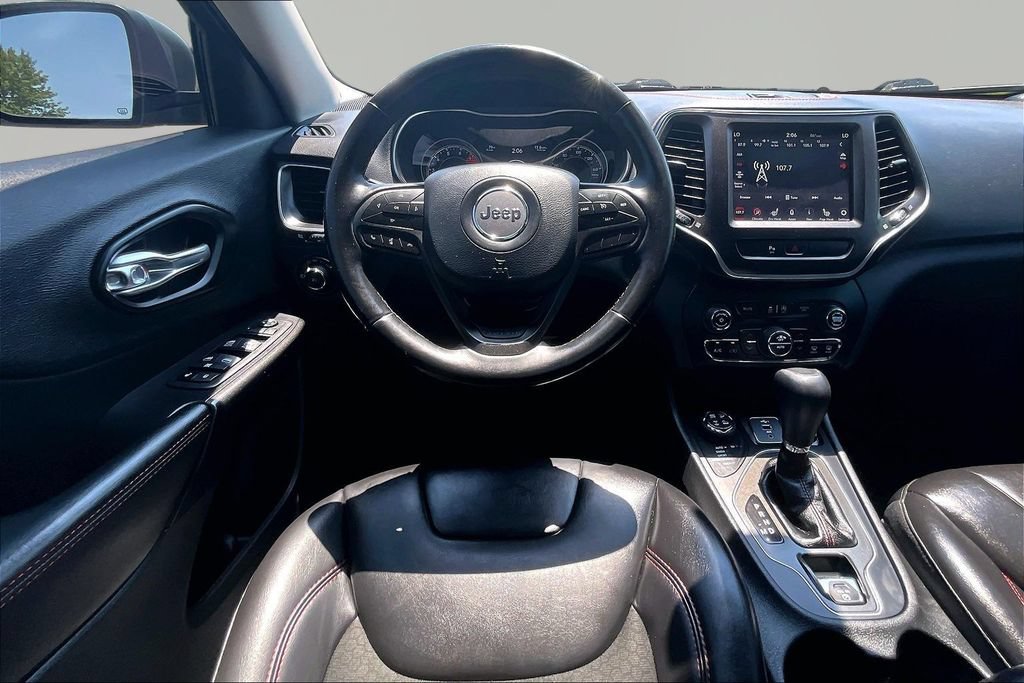 Used 2020 Jeep Cherokee Trailhawk w/ Cold Weather Group AWD/4WD image 5