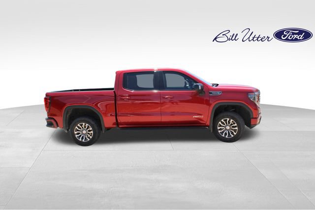 Used 2023 GMC Sierra 1500 AT4 w/ AT4 Premium Package AWD/4WD image 4
