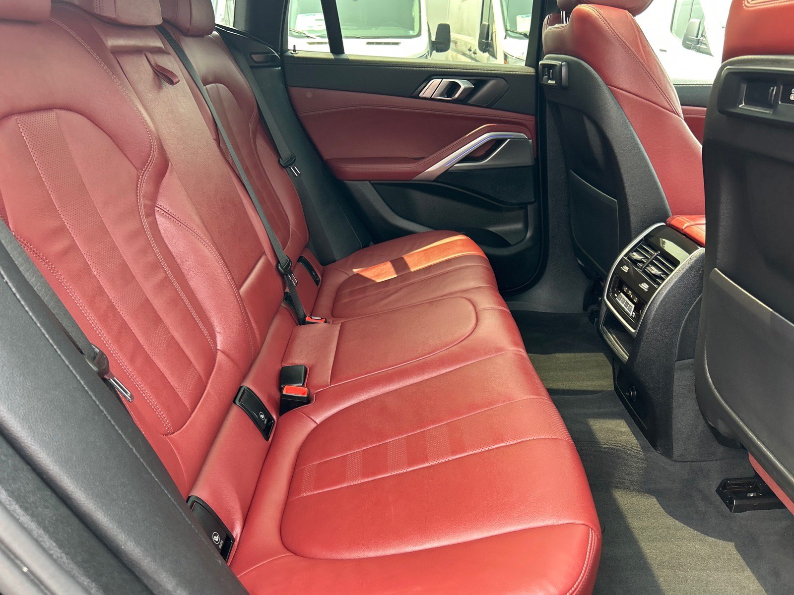 Used 2022 BMW X6 xDrive40i w/ Premium Package AWD/4WD image 22