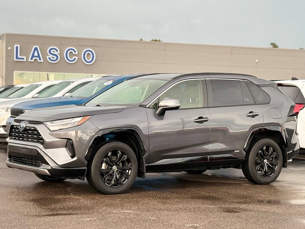 Used 2024 Toyota RAV4 SE w/ Weather Package AWD/4WD image 1