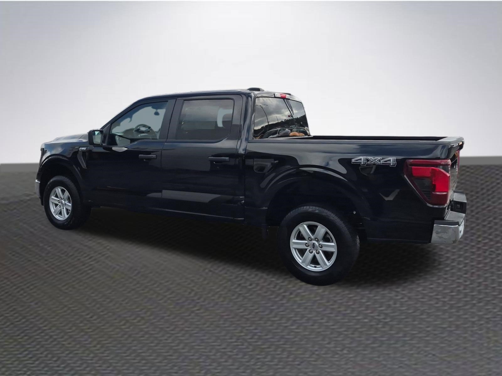 Certified 2025 Ford F150 XL w/ Equipment Group 103A High image 5