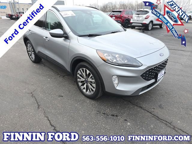 Certified 2022 Ford Escape Titanium AWD/4WD image 6