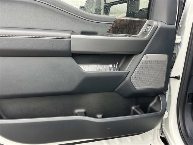 Certified 2024 Ford F250 Lariat w/ Sport Appearance Package image 25