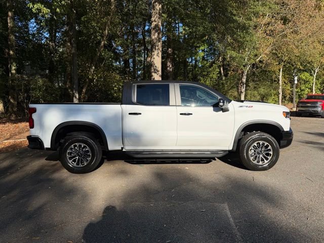 Used 2025 Chevrolet Silverado 1500 ZR2 w/ Technology Package image 6