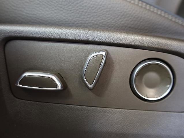 Used 2021 GMC Yukon Denali w/ LPO, Illumination Package image 26