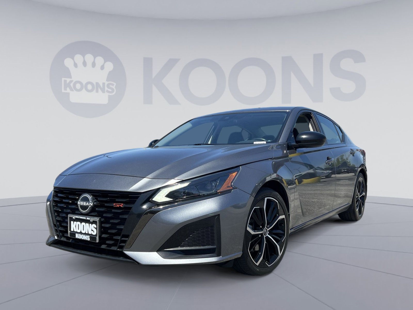 Used 2023 Nissan Altima 2.5 SR FWD image 1