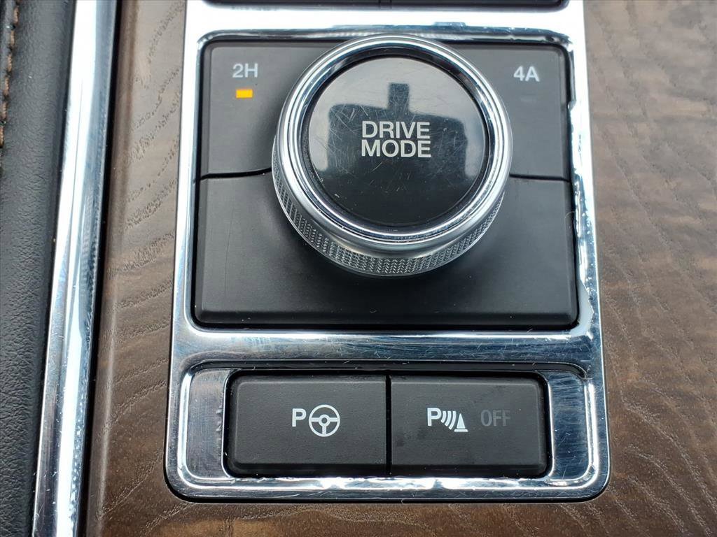 Certified 2018 Ford Expedition Platinum image 22