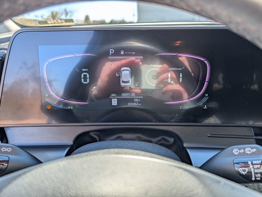 Used 2023 Kia Sportage EX image 8