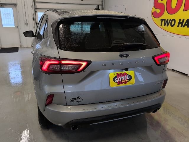 Certified 2023 Ford Escape ST-Line image 5