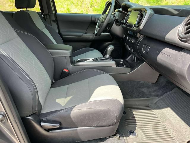 Used 2021 Toyota Tacoma TRD Off-Road w/ Technology Package RWD image 23