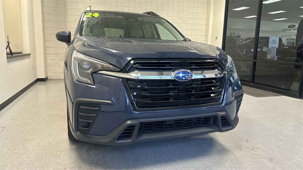 Used 2024 Subaru Ascent Premium w/ Convenience Package image 16