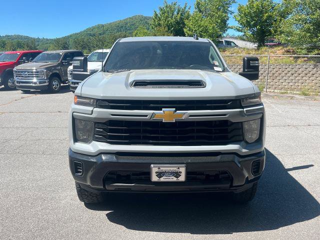 Used 2024 Chevrolet Silverado 2500 Custom w/ Custom Convenience Package AWD/4WD image 6