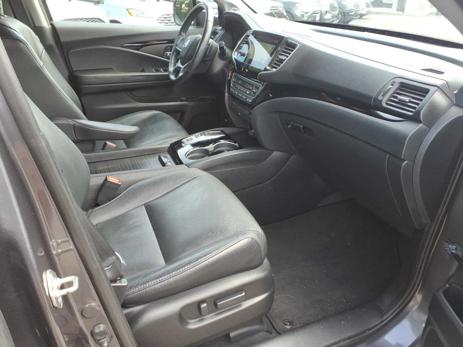 Used 2019 Honda Pilot Touring image 29