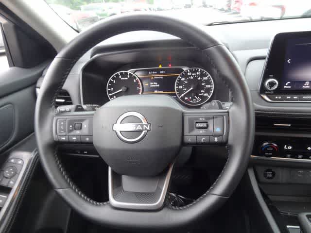 Used 2025 Nissan Rogue SV AWD/4WD image 14