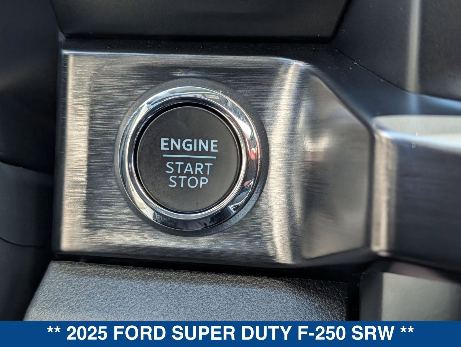 Certified 2025 Ford F250 Lariat w/ Black Appearance Package image 32