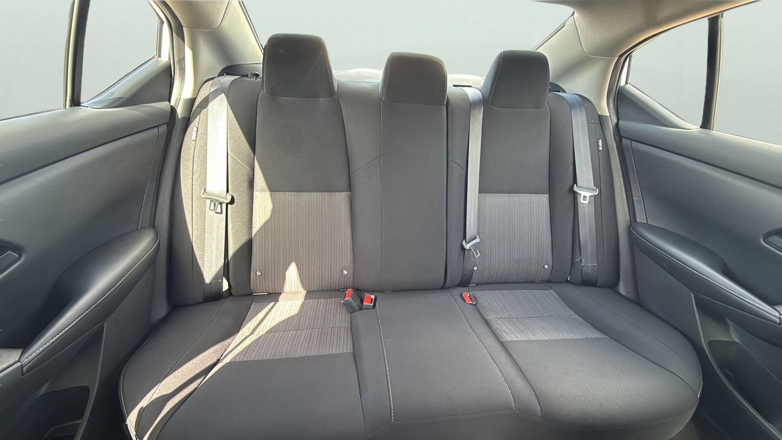 Used 2025 Nissan Sentra SV FWD image 24