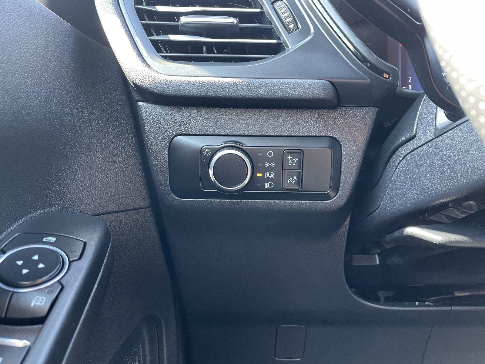 Certified 2025 Ford Escape ST-Line FWD image 16