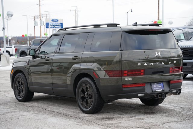 Used 2025 Hyundai Santa Fe SEL image 3